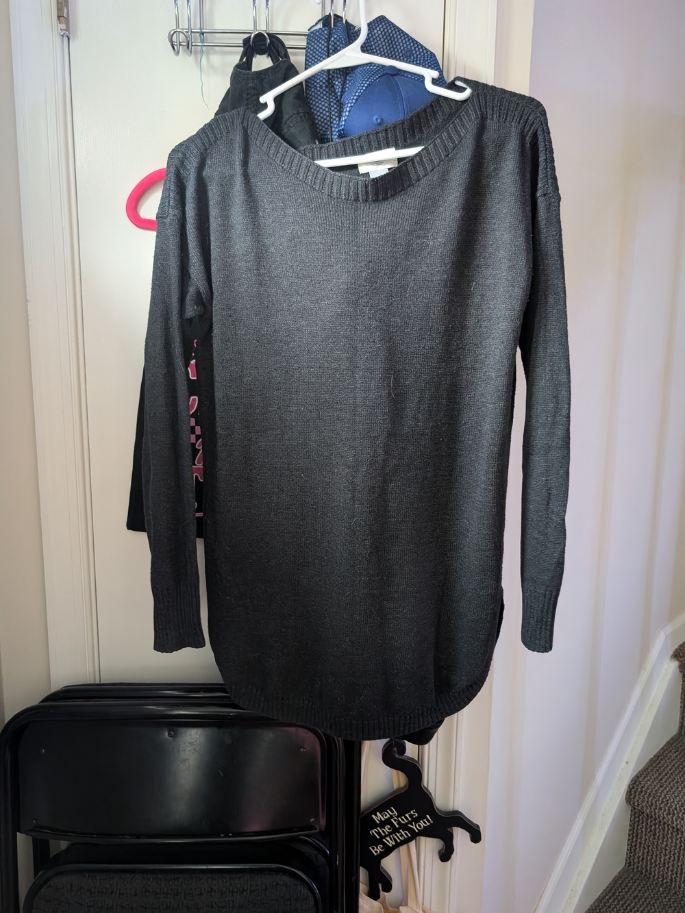 Old Navy Black Crewneck Long-Sleeve Sweater